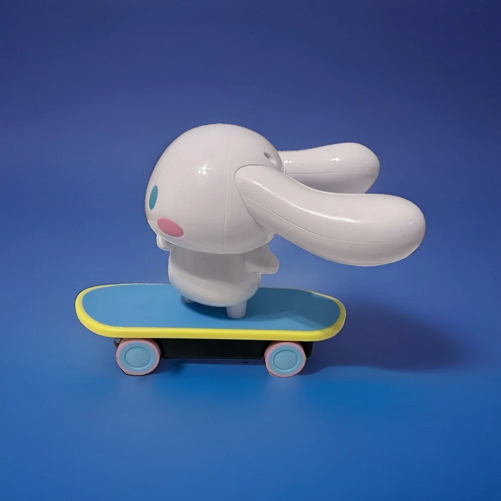 Sanrio Hello Kitty Skateboarding Cinnamoroll™ Ages 8+ (No Control)